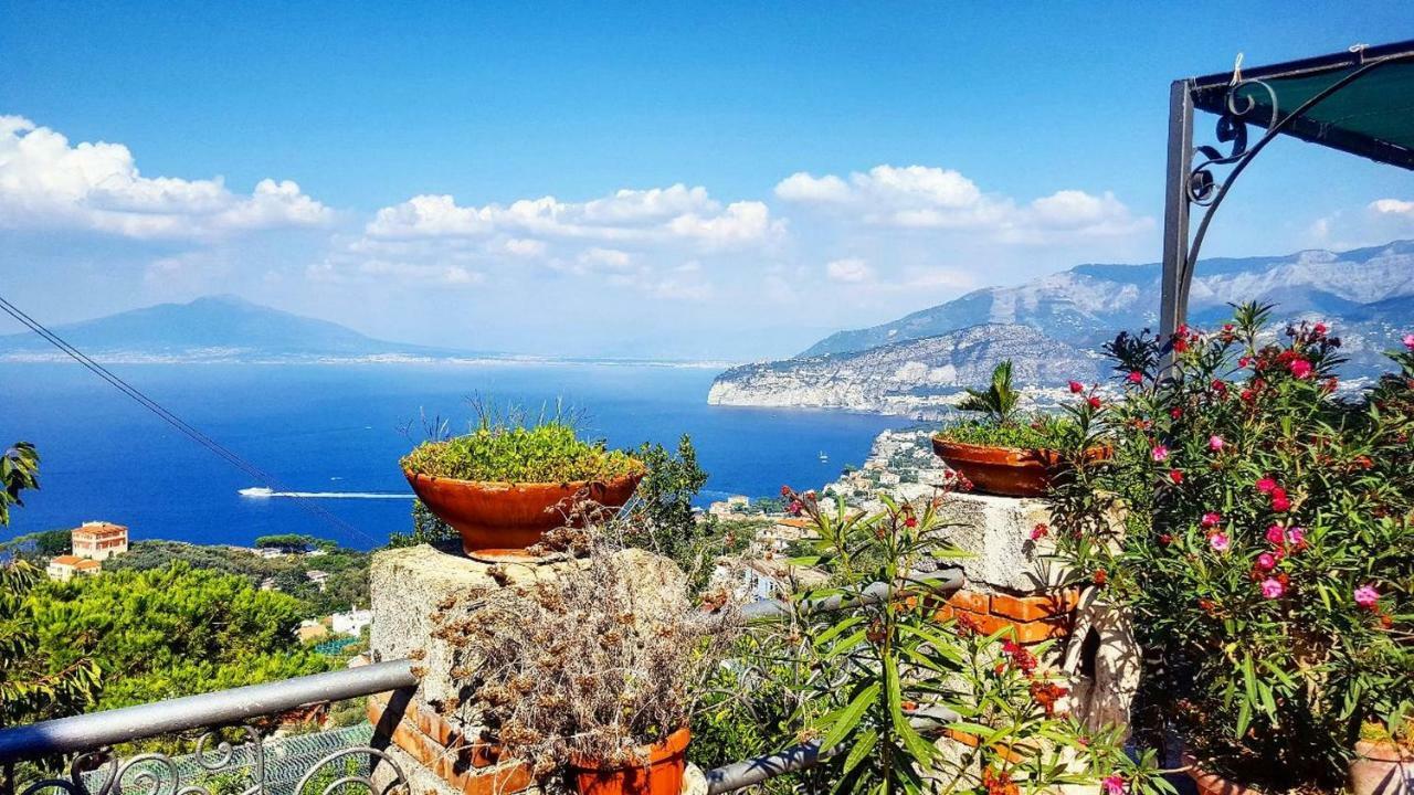 Appartamento La Rosa Del Sud - De Vivo Realty Sorrento Esterno foto